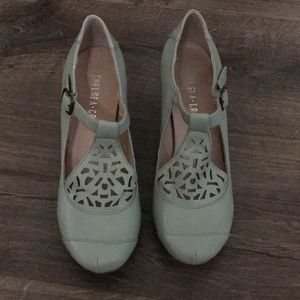 Chelsea Crew Heels - size 6